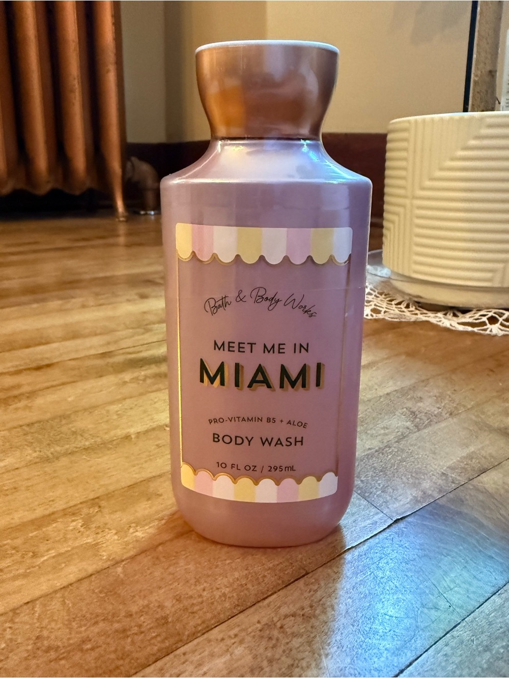 Bath & Body Works Meet Me In Miami Body Wash - Lavender Pink